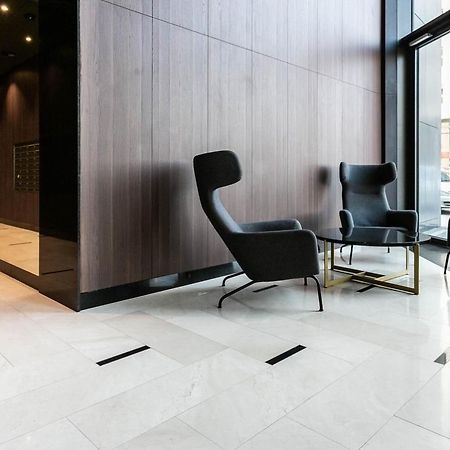 Chic & Luxury Apartment By Mennica Residence وارسو المظهر الخارجي الصورة